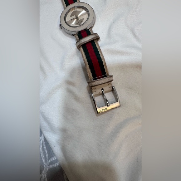 watch - Picture 2 of 4